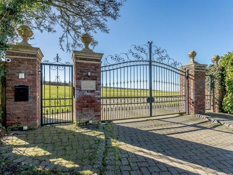 Picture: Rightmove/Fine And Country, Rugby