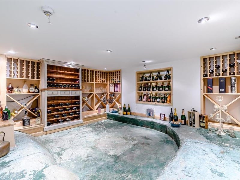 Picture: Rightmove/Fine And Country, Rugby
