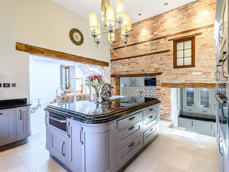 Picture: Rightmove/Fine And Country, Rugby