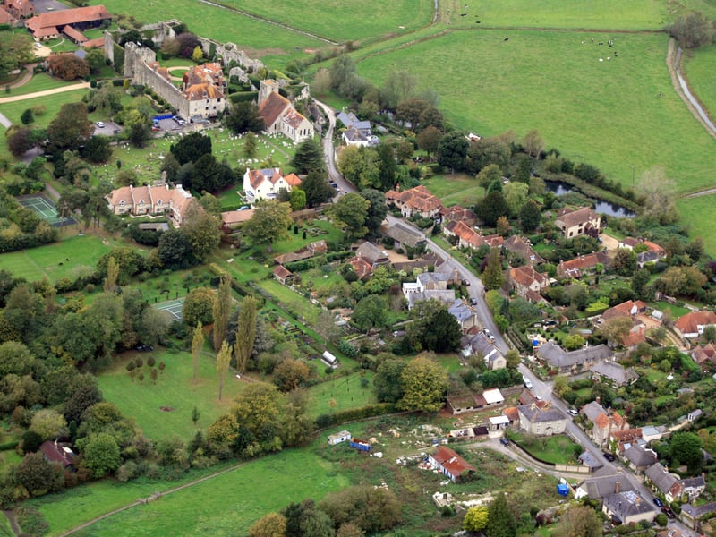 HOR 081011 Aerial photo. Amberley. Castle top left. photo by derek martin ENGSNL00120111010105851