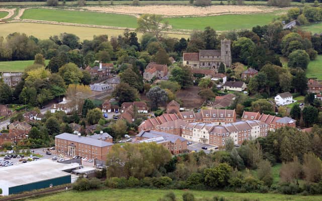 HOR 081011 Aerial photo. Pulborough from the far west looking south. photo by derek martin ENGSNL00120111010170357