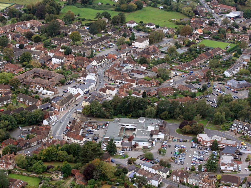HOR 081011 Aerial photo. Storrinton looking west with Old Mill Square near the bottom.photo by derek martin ENGSNL00120111010105308