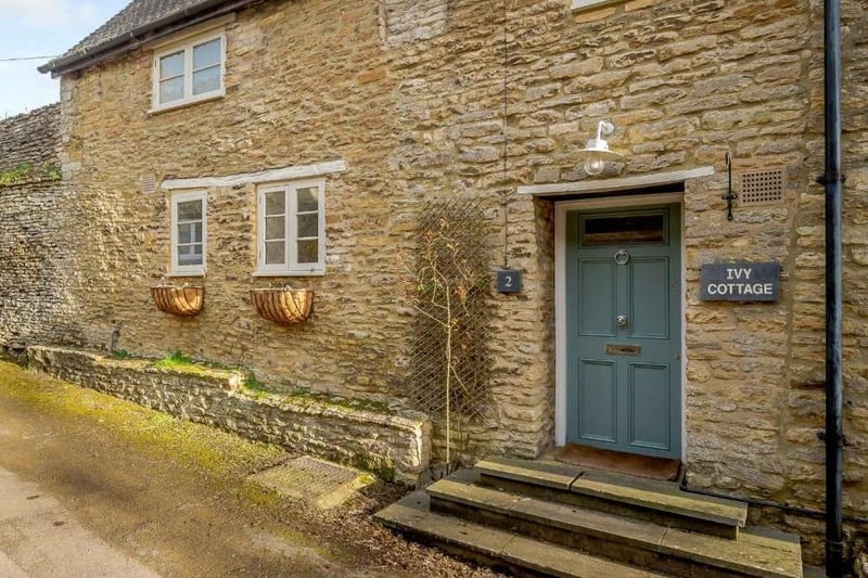 Front of Ivy Cottage (Image from Rightmove)