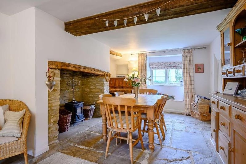 Dining room area at Ivy Cottage (Image from Rightmove)
