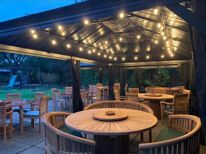 The Wayfarers in Kettering has a brand new beautifully renovated garden area and they have recently introduced cocktail pitchers! What better way to enjoy the sunshine? Note that they do not take bookings and operate on a first come, first served basis.