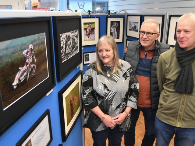 Peterborough Photographic Imaging Co-operative photographic exhibition at Westgate Arcade. Exhibitors Gill Steyn, Derek Nimmo and Barry Foster. EMN-220122-165250009