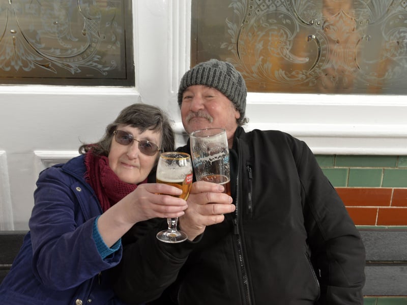 Eastbourne 12th April 2021 (Photo by Jon Rigby) SUS-211204-151637001