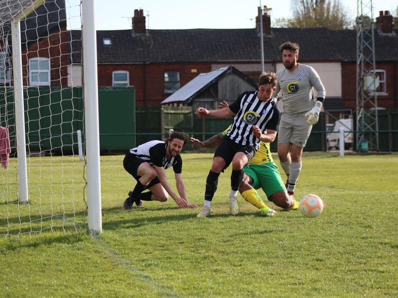 Holwell Sports v St Andrews. Photo: Oliver Atkin