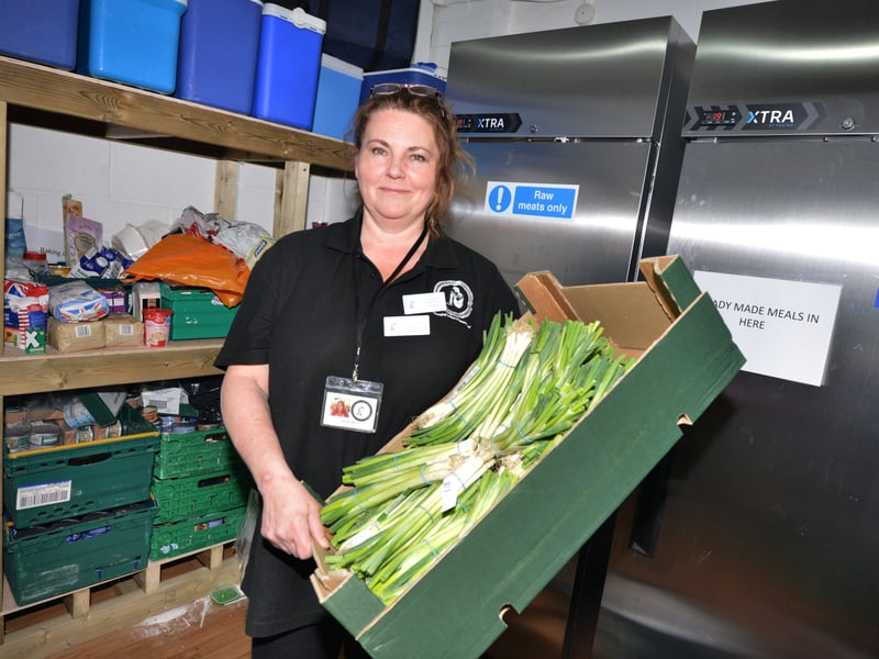 Warming Up The Homeless distribution centre, Bexhill.
Juliet Kelly SUS-210427-125605001
