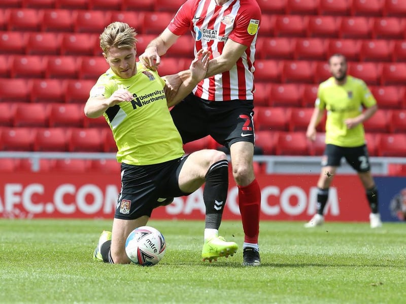 He had the opportunity to play in team-mates on a couple of occasions in the first-half but couldn't get the weight of his pass right either time. Glanced a header wide in the second... 6