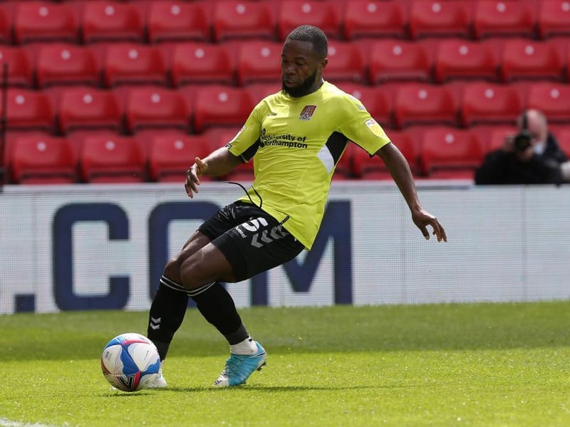 His pace and directness caused a few problems for Sunderland but end product was lacking. Just couldn't sort his feet out and get the ball under control when promising opportunities presented themselves... 6.5