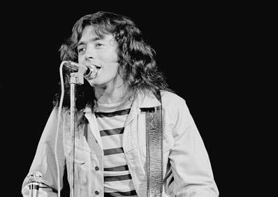 Irish singer and guitarist Rory Gallagher (1948 - 1995). (Photo by Michael Putland/Getty Images) EMN-210513-123918001