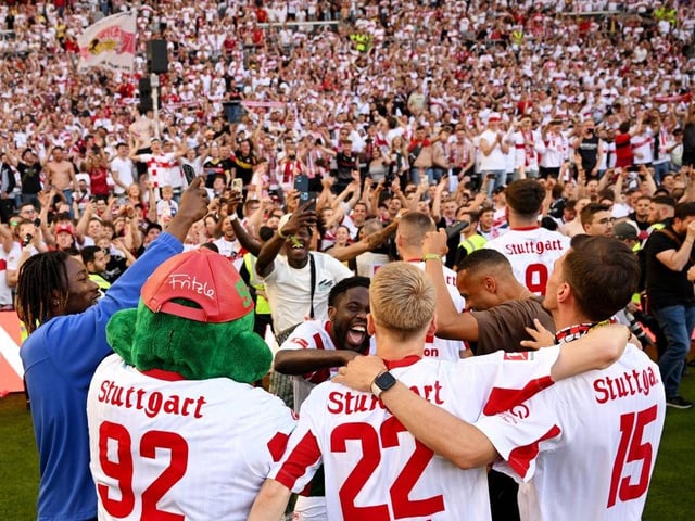 Average attendance in 21st century = 45,384
