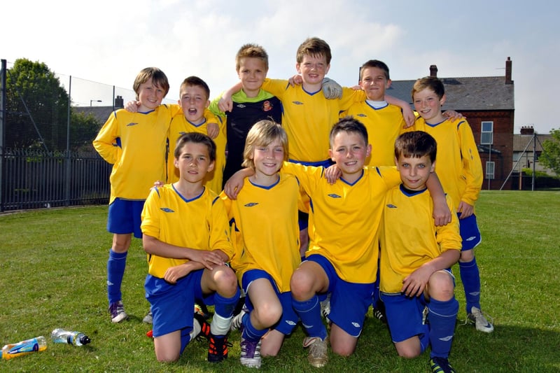 A 2012 photo of the Fulwell Junior School team which was in the SPSFA Julie Anne Thompson finals.