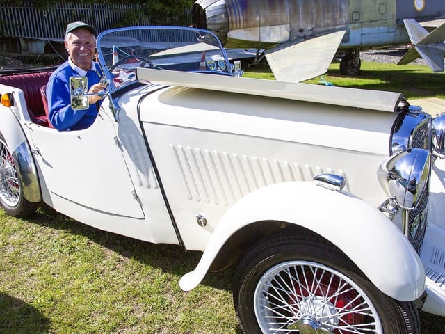 Alfie Blakelock in his 1933 Singer 9.