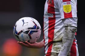 Alex Pritchard of Sunderland prepares to take a corner during the match between Wycombe Wanderers and Sunderland (Photo by Alex Burstow/Getty Images)