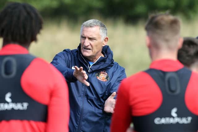 Sunderland boss Tony Mowbray to help raise awareness of long-term dementia-related and brain injuries in football.