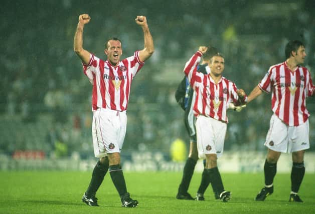 Can you name the club that Sunderland signed these club legends from?