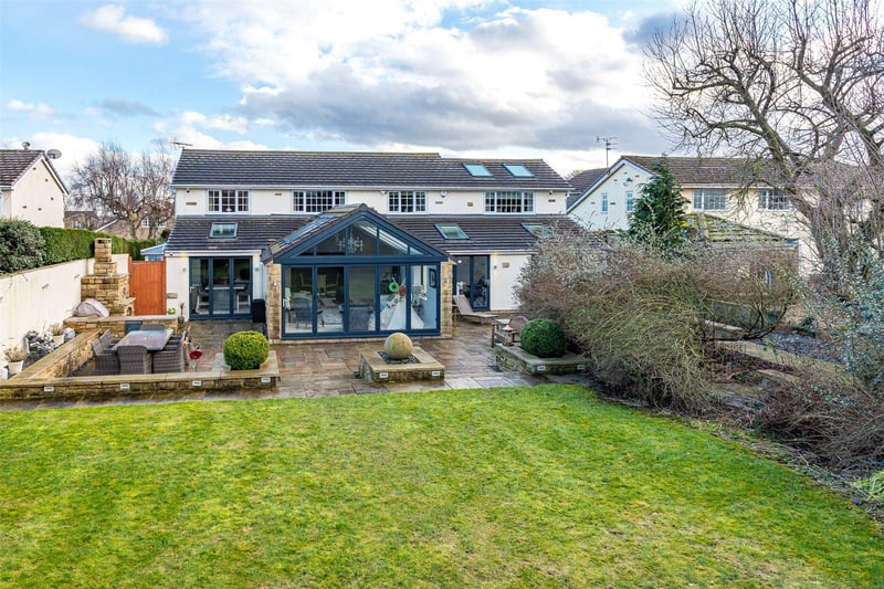 The property is located in the pretty village of East Keswick which offers a good variety of amenities and leisure facilities, including golf courses, a swimming pool and sports club, while there is easy access to Leeds, Wetherby and Harrogate.