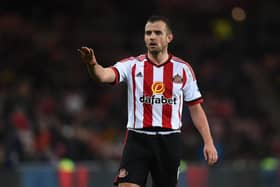 SUNDERLAND, ENGLAND - JANUARY 02:  Lee Cattermole of Sunderland reacts during the Barclays Premier League match between Sunderland and Aston Villa at Stadium of Light on January 2, 2016 in Sunderland, England.  (Photo by Stu Forster/Getty Images)