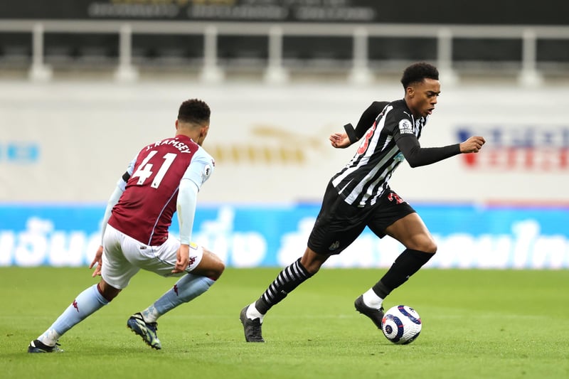 Newcastle United's hopes of signing star loanee Joe Willock, who could cost north of £20m, look to have received a boost, with reports claiming the player is eager to remain at St James' Park next season. (Football Insider)