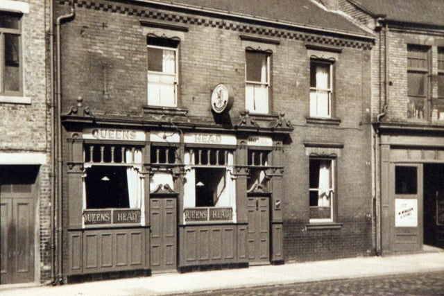 Take a look at the Queen's Head which was open in Low Row from 1793 to 1963.