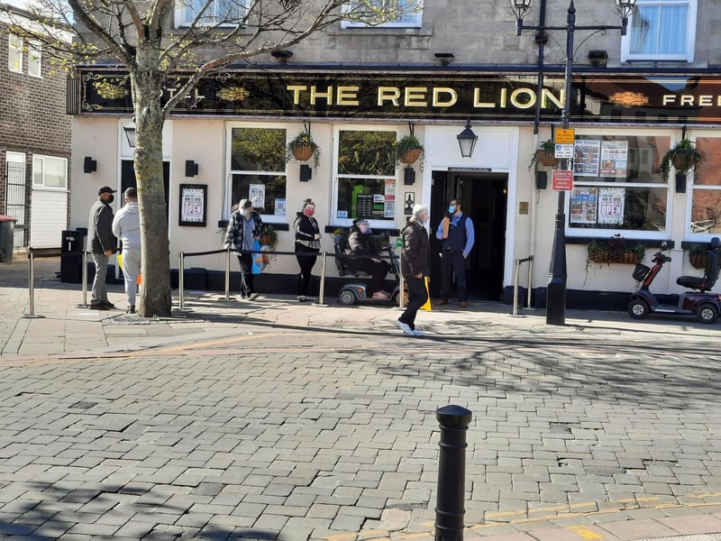 Customers at the Red Lion also faced a wait for a pint.