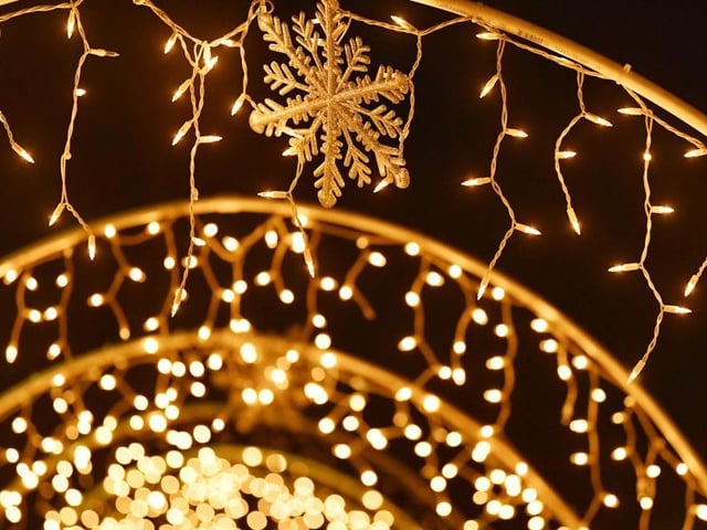Don't forget to get that step count up! Bundle up the family and head out for a Christmas Eve walk just as it gets dark to check out the neighbourhood lights and outdoor decorations. You won't be disappointed with that sparkle.