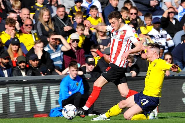 Elliot Embleton playing for Sunderland against Oxford United. Picture by FRANK REID