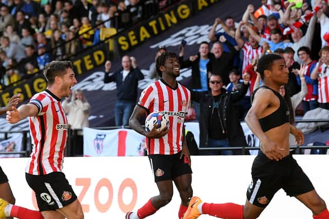 Jewison Bennette celebrates Sunderland's equaliser