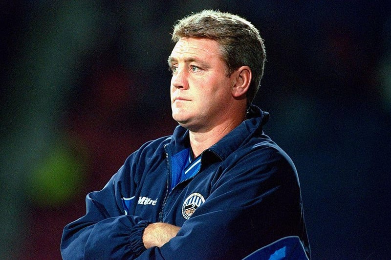 Huddersfield, in the old First Division, sacked Bruce at the beginning of his second season due to a loss of form that previously saw the Terriers miss out on the play-offs. He won 25 of his 66 matches.