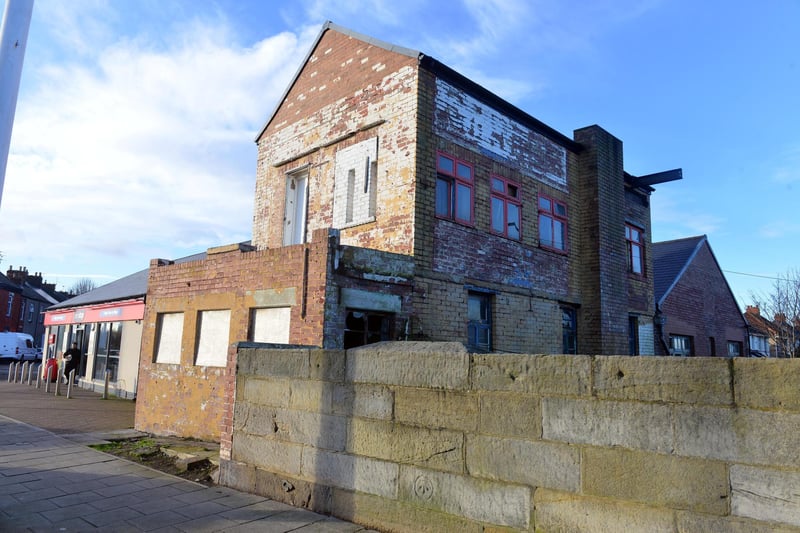 City businessman Walter Veti has announced he will be turning the old Harbour View Motors, at the bottom of Horatio Street, into a bar and grill called These Things Happen. Designs are being finalised, with building works to be begin soon. It's expected to open by summer 2023.