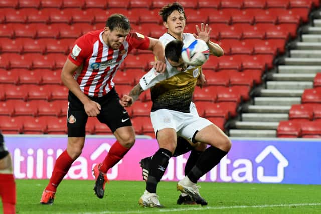 Sunderland beat Crewe thanks to an own goal in first-half stoppage time