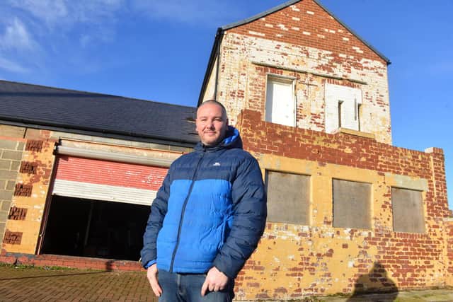 Businessman Walter Veti is to convert the former Harbour View Motors into a bar restaurant.