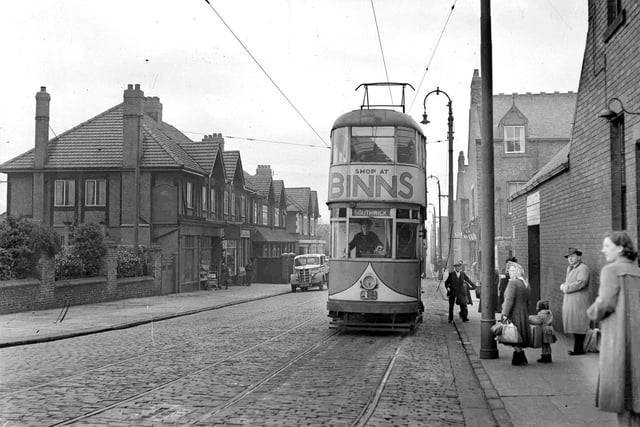 Wearsiders muffled against the cold in Villette Road.  Trams trundled along the Villette Road to Suffolk Road loop line replaced by buses in November 1950.
