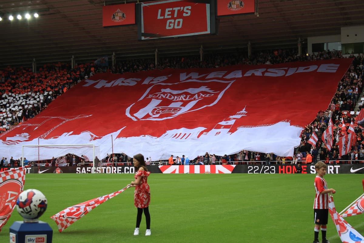 Safc Display Watch the amazing scenes as Sunderland fans unveil stunning flag ...
