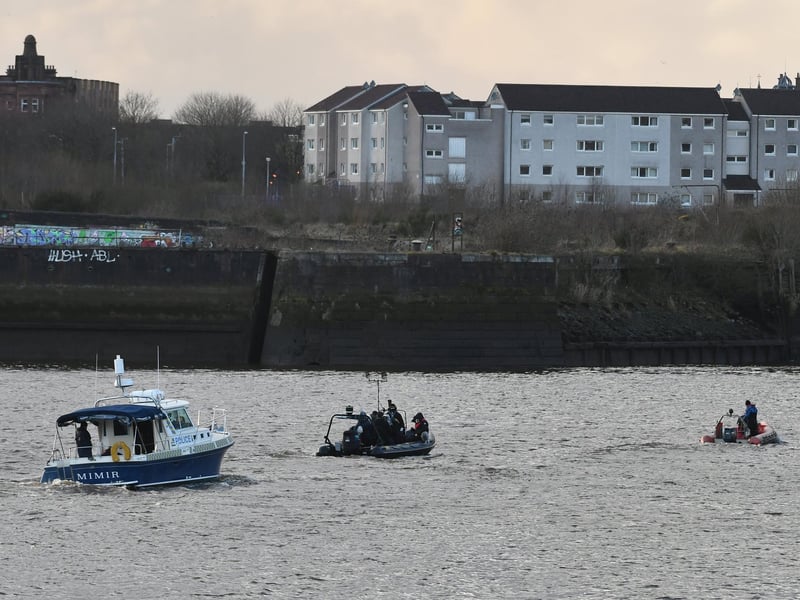 Nicola Walker (DI Annika Strandhed) and Jamie Sives (DS Michael McAndrews) are seen filming on Glasgow's river Clyde.