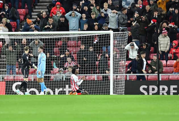 Abdoullah Ba misses a big chance for Sunderland against Coventry. Photo: Frank Reid