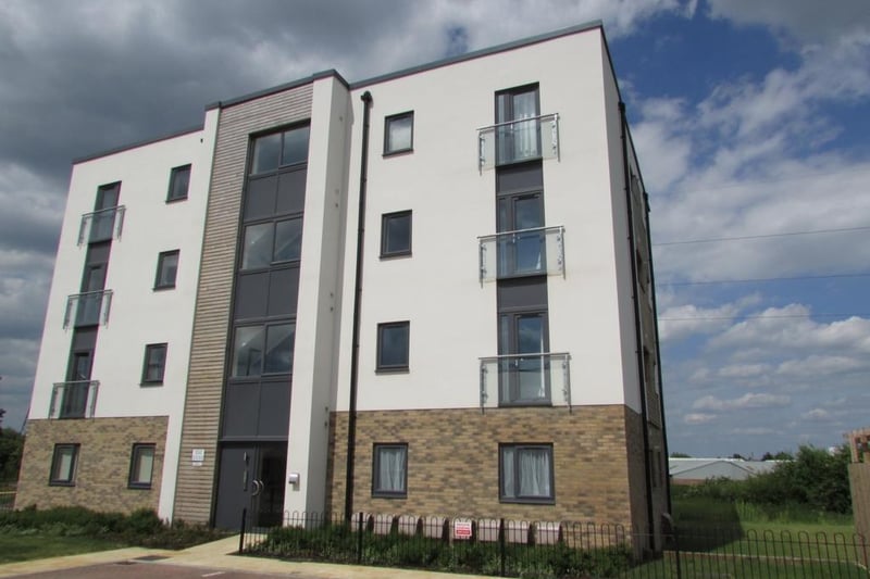 This two bedroom flat is located on the first floor of its building, and benefits from a family bathroom, open plan kitchen and lounge area, balcony and an allocated parking space. The flat will be sold with tenant in situ. Available for offers over £130,000.
