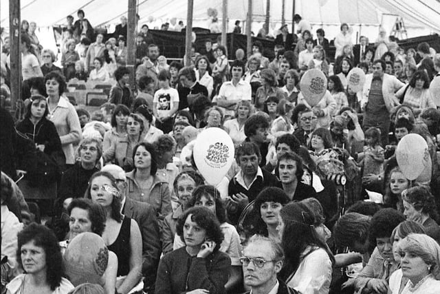 Huge interest in the 1978 competition. There might be a face in the crowd that you recognise.