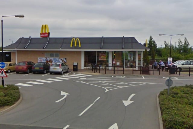 This McDonald's restaurant has a 3.8 star rating on Google based on 1,324 reviews.