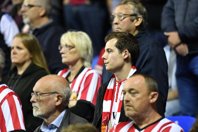 Safc Reading Sunderland fan picture gallery as SAFC and Reading fans pay tribute to ...