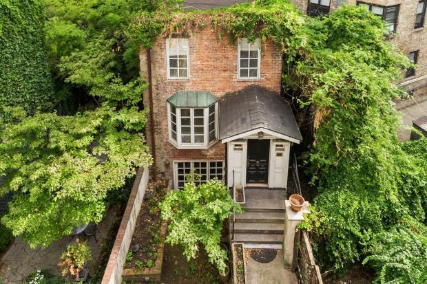 10 Bedford Street offers a special and rare opportunity to restore an 1830 townhouse in South Village, Manhattan.