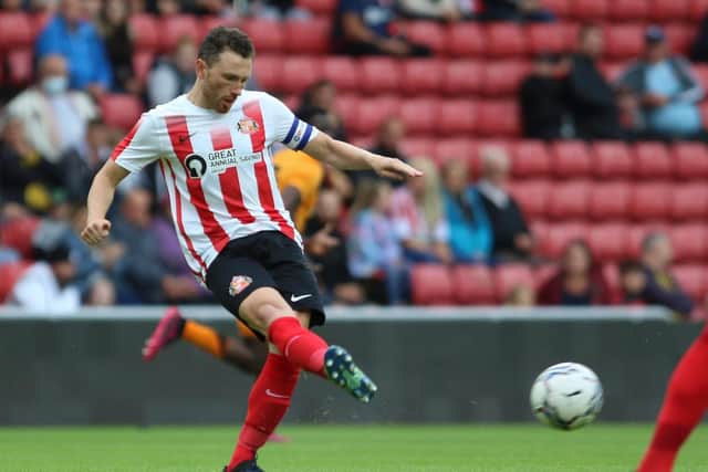 Corry Evans playing for Sunderland.