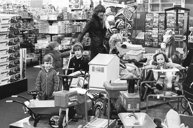 Binns toy department in 1980.