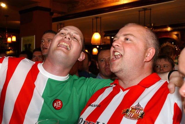 Sunderland fans having fun in 2007. Looks like a great atmosphere.