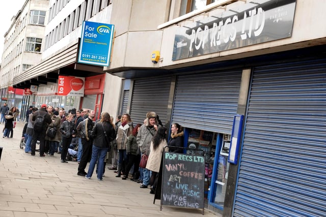 Charlatans fans queue outside Pop Recs in Fawcett Street, for tickets in 2015.