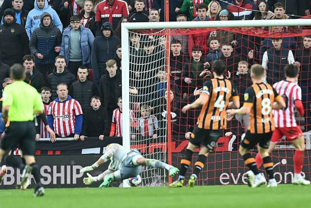 Jack Clarke sweeps Sunderland into the lead at the Stadium of Light