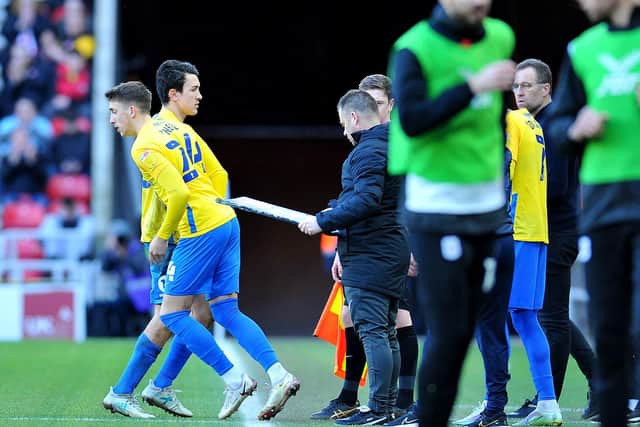 Dan Neil replaces Luke O'Nien in Sunderland's win over Crewe.