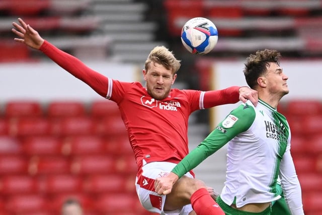 Burnley remain keen on Nottingham Forest captain Joe Worrall but may wait until the summer to make their move. The club’s new owners see Worrall as a long-term target, though are aware January is not an ideal time to invest as prices are inflated. (Daily Mirror)